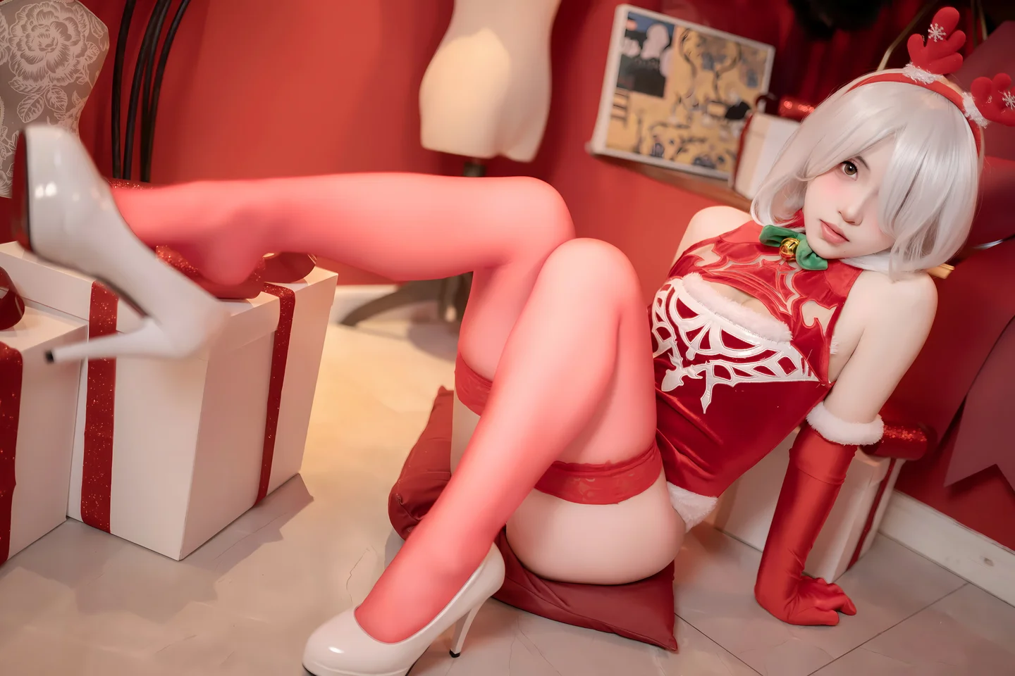 Bangni邦尼 - 圣诞尼尔 红裙御姐 [132P,3V-966MB] tg@simisebaisi 【丝足阁】067.webp